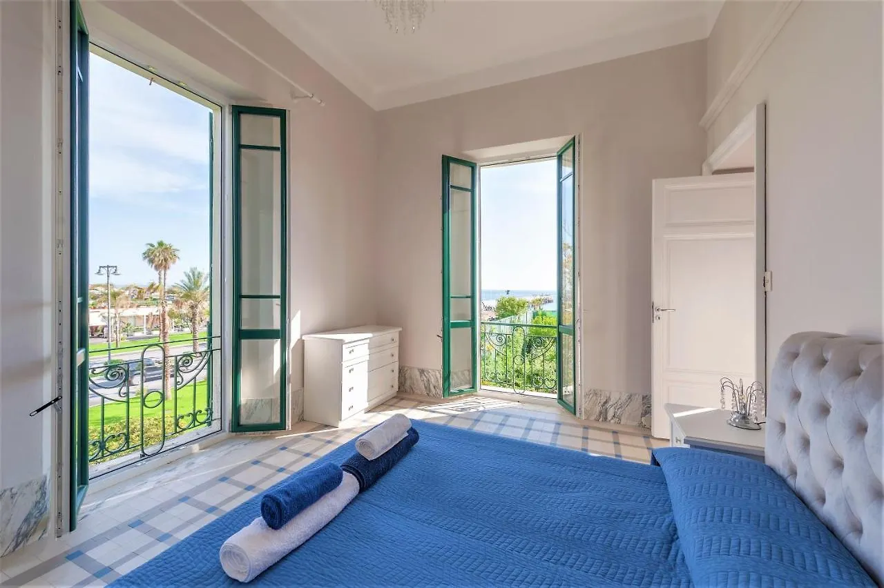 - Poetic Seafront Penthouse Versilia - Massa