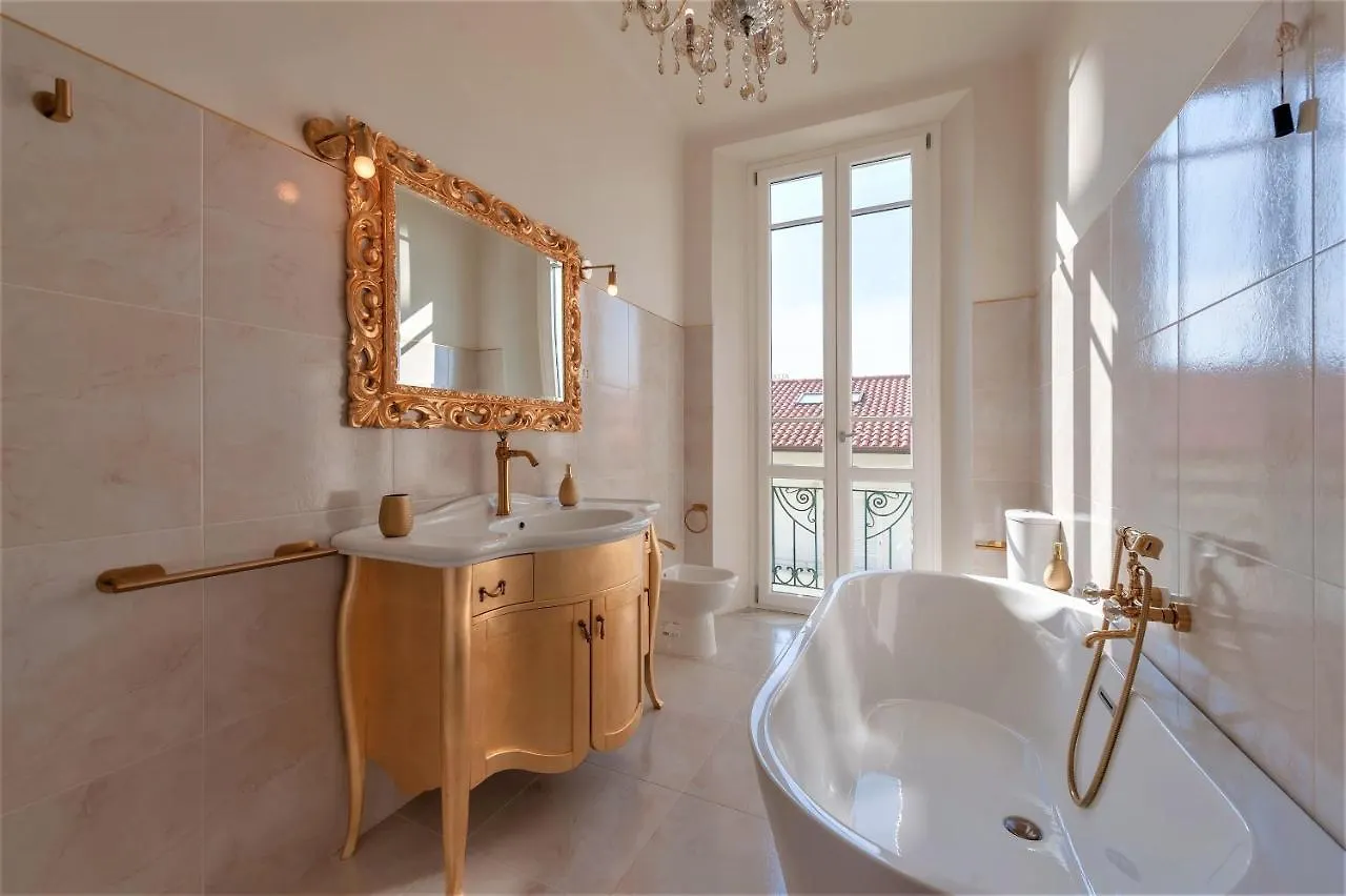 - Poetic Seafront Penthouse Versilia - Massa  İtalya